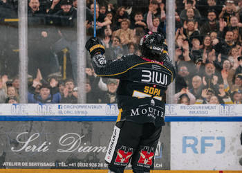 78 Sopa Kyen, C.G Photographie, Colin Girard, Fin de match, HCA, HCAjoie, Hockey Club Ajoie, Match de charité, NL, National League, Porrentruy, RAIFFEISEN ARENA, Saison 2023-24, hockey