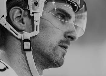 74 Nättinen Julius, C.G Photographie, Colin Girard, GSHC, Genève Servette Hockey Club, HCA, HCAjoie, Hockey Club Ajoie, Maillot Extérieur, Maillot blanc, Match amical, NL, National League, Porrentruy, RAIFFEISEN ARENA, Saison 2024-25, hockey