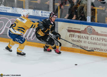 18 Pouilly Bastien, C.G Photographie, Club National League, Colin Girard, HCA, HCAjoie, Hockey Club Ajoie, Joueurs 1ERE, Maillot Jaune et Noir, NL, National League, Porrentruy, RAIFFEISEN ARENA, Saison 2024-25, hockey