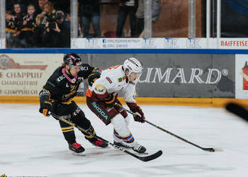 74 Nättinen Julius, C.G Photographie, Club National League, Colin Girard, HCA, HCAjoie, Hockey Club Ajoie, Joueurs 1ERE, NL, National League, Porrentruy, RAIFFEISEN ARENA, Saison 2024-25, hockey, maillot noir