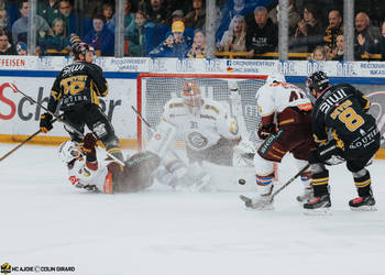 C.G Photographie, Club National League, Colin Girard, HCA, HCAjoie, Hockey Club Ajoie, NL, National League, Porrentruy, RAIFFEISEN ARENA, Saison 2024-25, freinage, hockey, maillot noir, neige