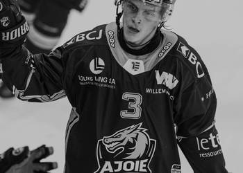 3 Honka Anttoni, But, C.G Photographie, Club National League, Colin Girard, HCA, HCAjoie, Hockey Club Ajoie, NL, National League, Porrentruy, RAIFFEISEN ARENA, Saison 2024-25, célébration, hockey, maillot noir