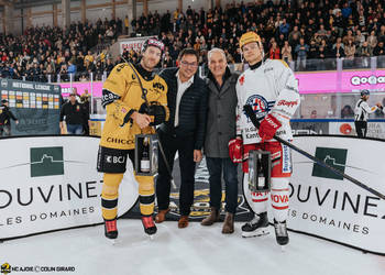 8 Devos Philip-Michaël, C.G Photographie, Club National League, Colin Girard, Fin de match, HCA, HCA Vs SCRJ, HCAjoie, Hockey Club Ajoie, Joueurs 1ERE, NL, National League, Porrentruy, RAIFFEISEN ARENA, Saison 2024-25, Victoire, hockey, meilleurs joueurs