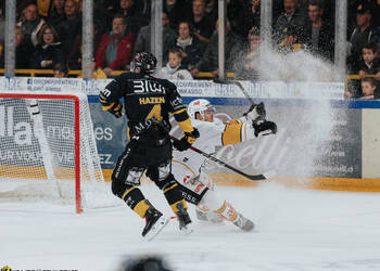 4 Hazen Jonathan, C.G Photographie, Club National League, Colin Girard, HC Ajoie, HCA, NL, National League, RAIFFEISEN ARENA, Saison 2025-26, Saison25-26, hockey, neige