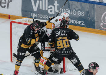 18 Pouilly Bastien, 90 Fischer Jannik, C.G Photographie, Club National League, Colin Girard, HC Ajoie, HCA, NL, National League, RAIFFEISEN ARENA, Saison 2025-26, Saison25-26, hockey