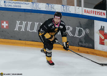 8 Devos Philip-Michaël, C.G Photographie, Club National League, Colin Girard, HC Ajoie, HCA, HCA Vs HCD, Humard, NL, National League, RAIFFEISEN ARENA, Saison 2025-26, Saison25-26, hockey, sponsor