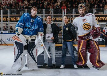 30 Keller Antoine, Beutcher du match, C.G Photographie, Club National League, Colin Girard, Fin de match, HC Ajoie, HCA, HCA Vs GSHC, Ligue contre le cancer, Match de charité, Movember, NL, National League, RAIFFEISEN ARENA, Saison25-26, hockey