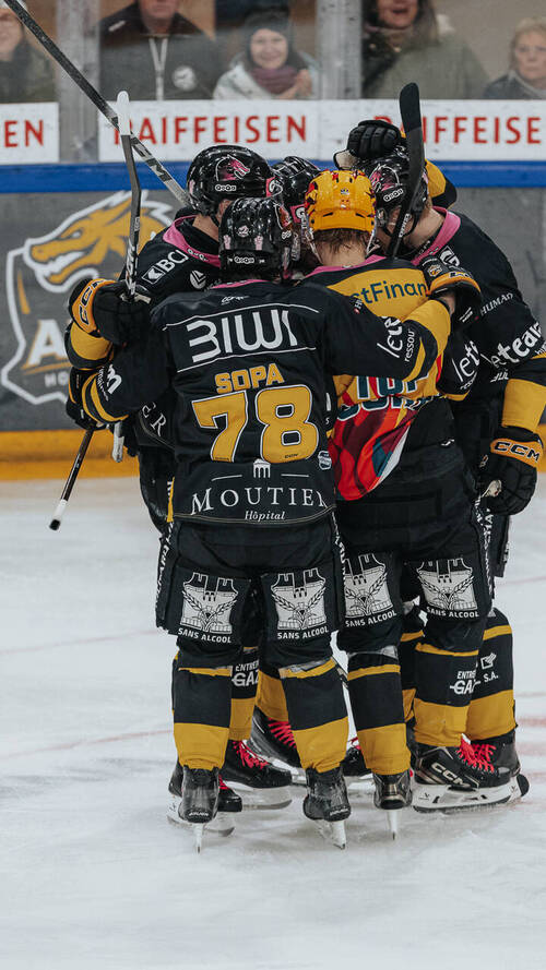 Ajoie s'impose aux tirs au but