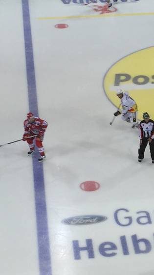 Saison 2015/2016 11.09.2015 SCRJ Lakers - Ajoie (4-3)