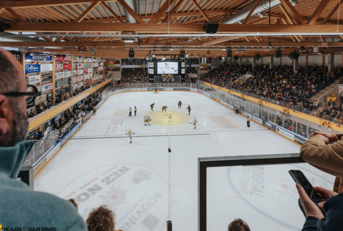 vue en hauteur de la raiffeisen arena (ouverture dans une nouvelle fenêtre)