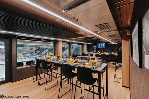 C.G Photographie, Club National League, Colin Girard, HC Ajoie, HCA, NL, National League, RAIFFEISEN ARENA, Saison25-26, hockey, intérieur patinoire, loge (ouverture dans une nouvelle fenêtre)